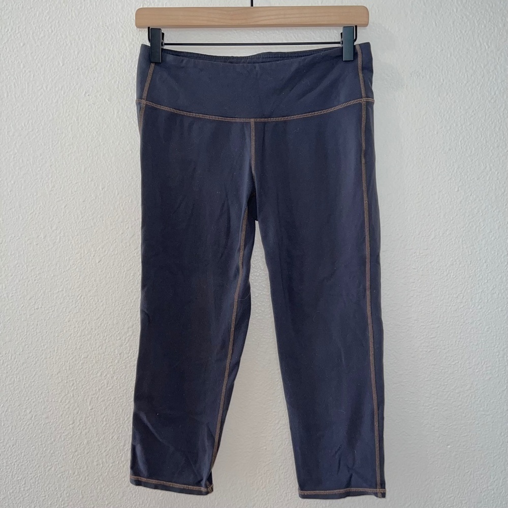 Athleta Gray Mid Rise Cropped Chaturanga Leggings women's size medium